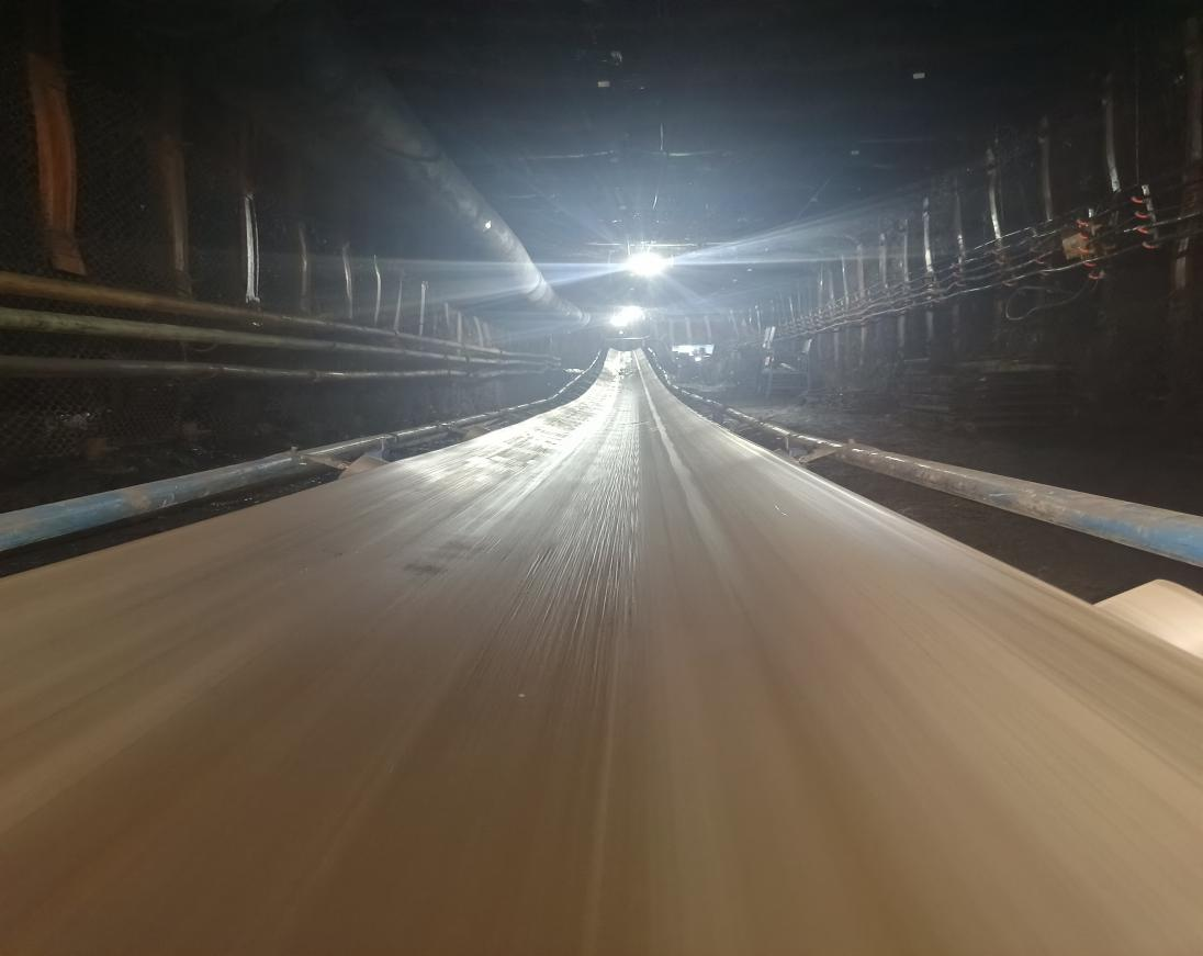 红旗煤矿持续推进运输系统优化，全力助推矿井生产高效运转1